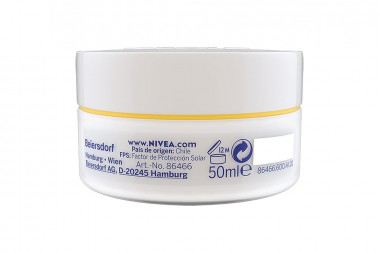Nivea Crema Facial Humectante Q10 PLus FPS 20 50 mL