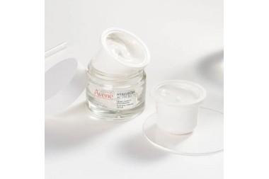 Crema Regeneradora Celular Refill Avéne Hyaluron Activ B3 50 Ml