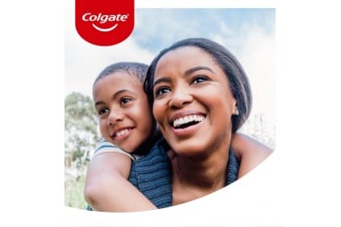Cepillo Dental Colgate Premier Clean Medio Und
