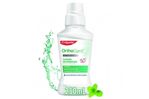 Enjuague Bucal Colgate...